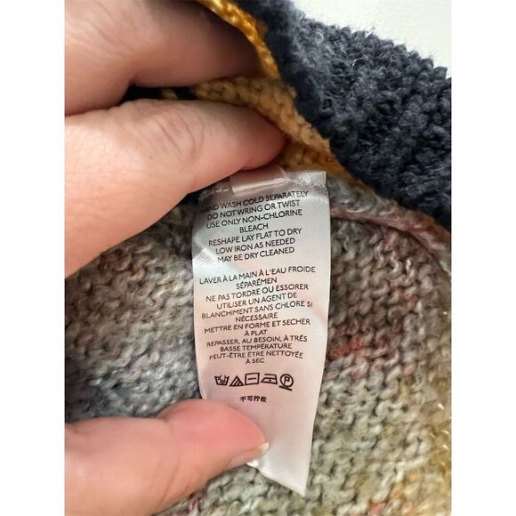 Urban Outfitters Women's Multicolor Knit Sweater Size S Pullover Casual - Picture 5 of 6